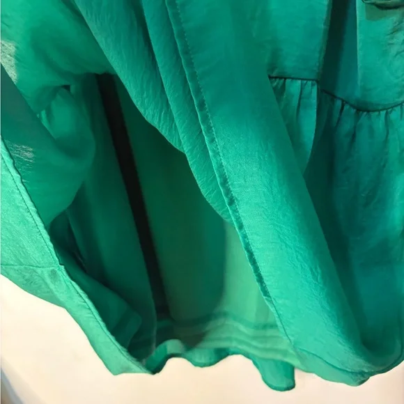 JODIFL Green Flutter Sleeve Blouse with Tie Front - Picture 3 of 5